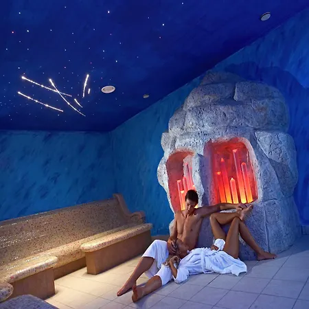 ホテル Neptun - Terme & Wellness Lifeclass ポルトローシュ